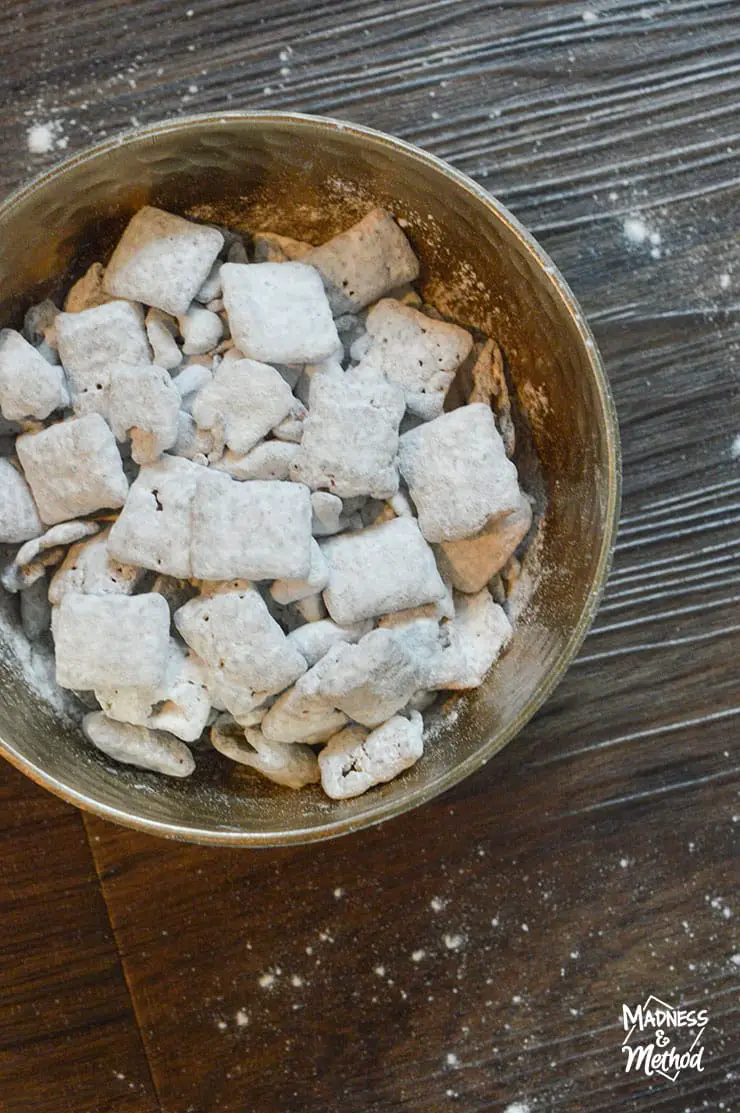 muddy buddies chocolate cereal treats in bowl