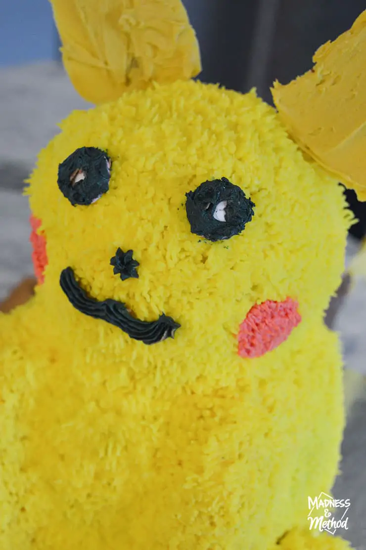 Pikachy cake face