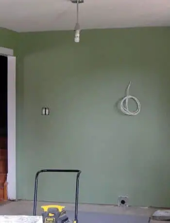 Painting the Kitchen Walls Green
