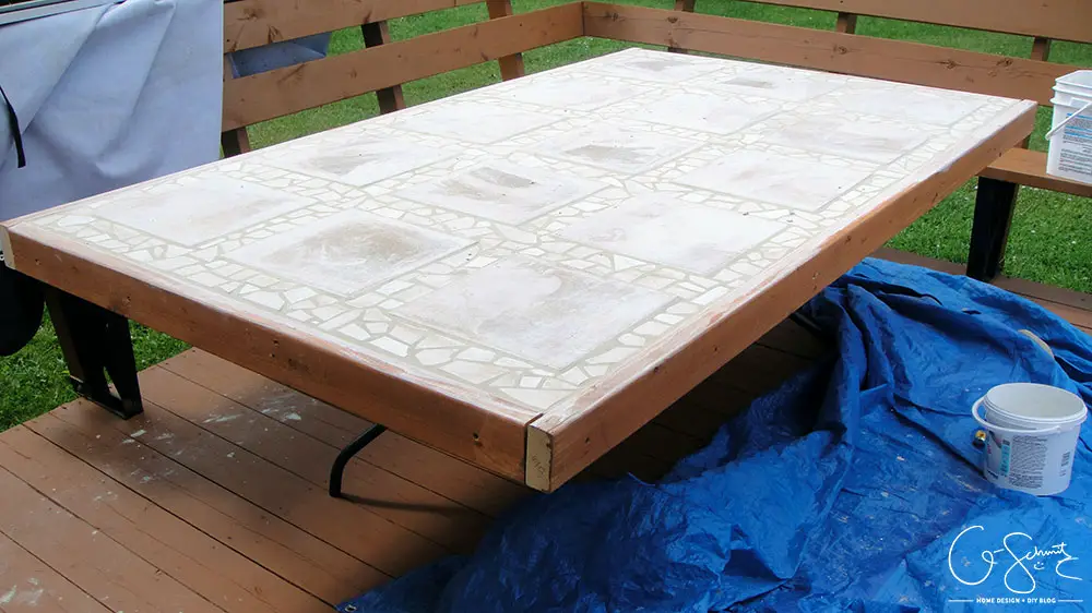 Did your glass patio tabletop break and you’re looking to make a new top? Here’s a super-duper custom patio table that I made using lots of leftover materials. It’s an easy DIY project that can be almost completely customized to anything you want!