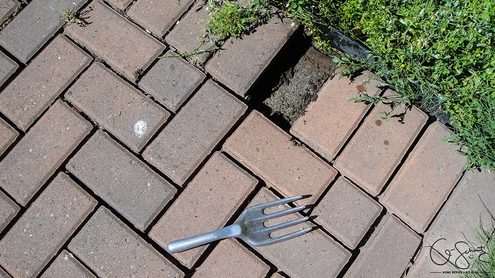 We’ve started our front walkway remodel, and the first step is removing patio stones. If you’re planning on doing a DIY walkway project this summer, these tips are for you!