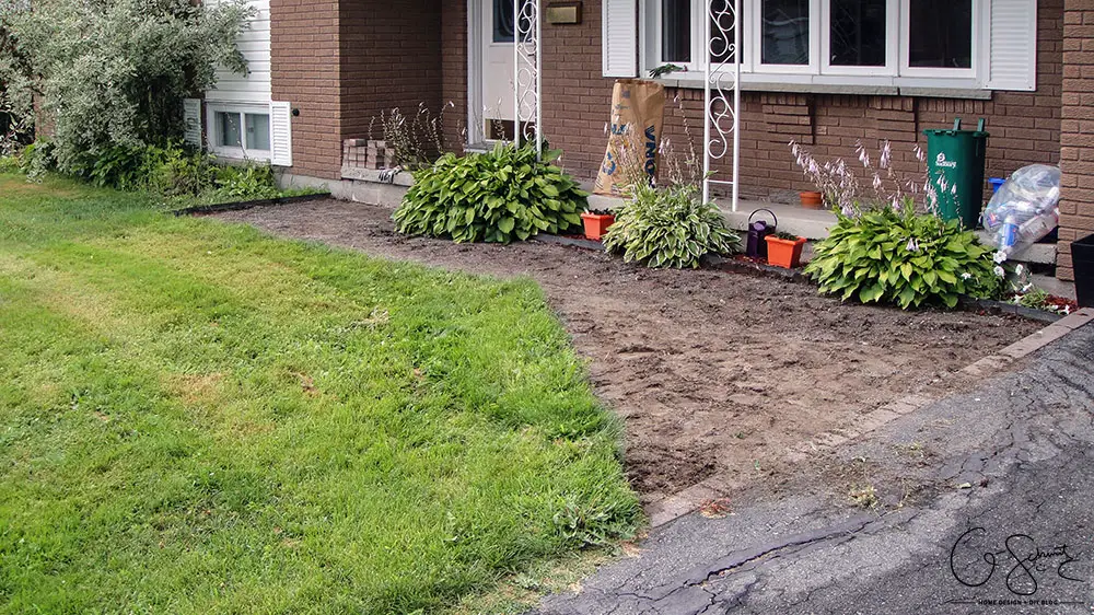 We’ve started our front walkway remodel, and the first step is removing patio stones. If you’re planning on doing a DIY walkway project this summer, these tips are for you! 