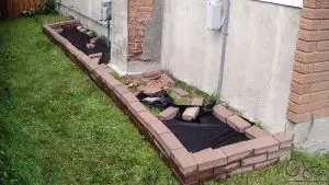 To tackle side yard landscaping (or any area really), the first step is often levelling the ground and prepping the area for what will be going on top (whether it’s pavers, stones, grass, etc!).