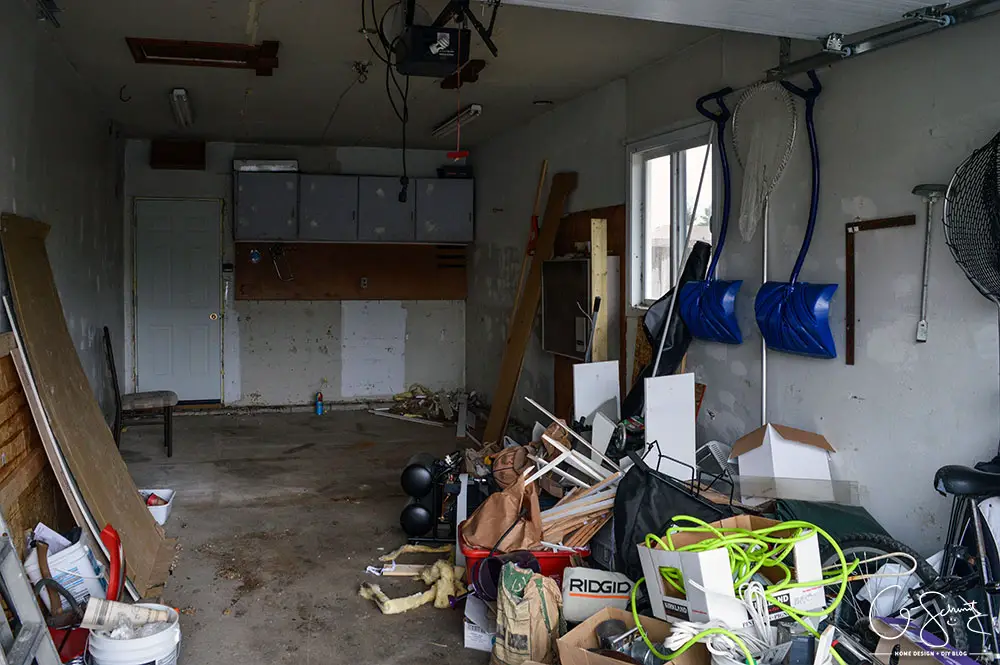 Do you have a messy garage? Cleaning and organizing the garage might not happen in one day, and it isn't always the fun-est project to do; but it's definitely worth it!