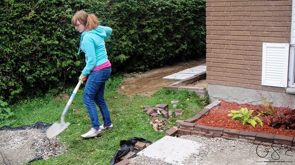 Can you believe this area was just grass and a chain link fence before? Here is the story of how we finished our side yard landscaping :)