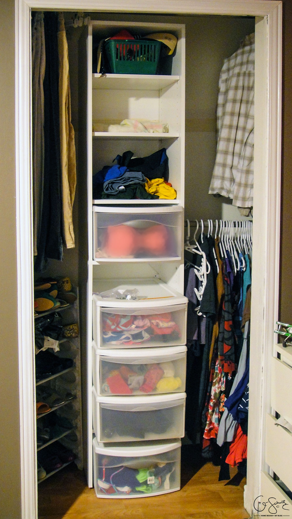 Organizing a master closet is a project that took us less than an afternoon to complete, and really changed the space. But this is just Part 1…