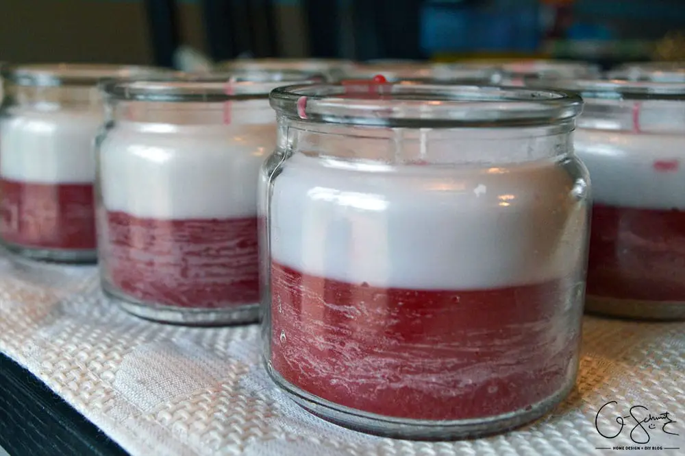 Have you made any homemade DIY scented candles before? Or, are you constantly throwing out the "unused" wax and candle jars. Turn that perfectly good wax into new candles, and surprise your loved ones with your handy skills :)