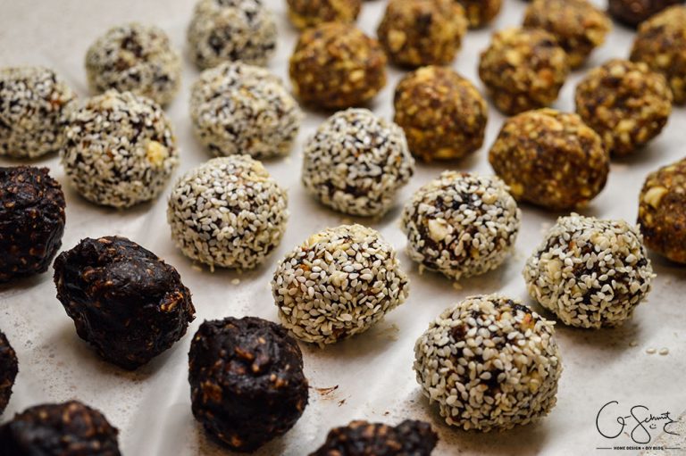 Great Balls of Power! Energy Balls and Bites Madness & Method