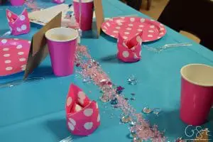 Having a pink and blue baby shower is definitely the most general option; but why mess with tradition? Especially if you don't know the gender of the baby!