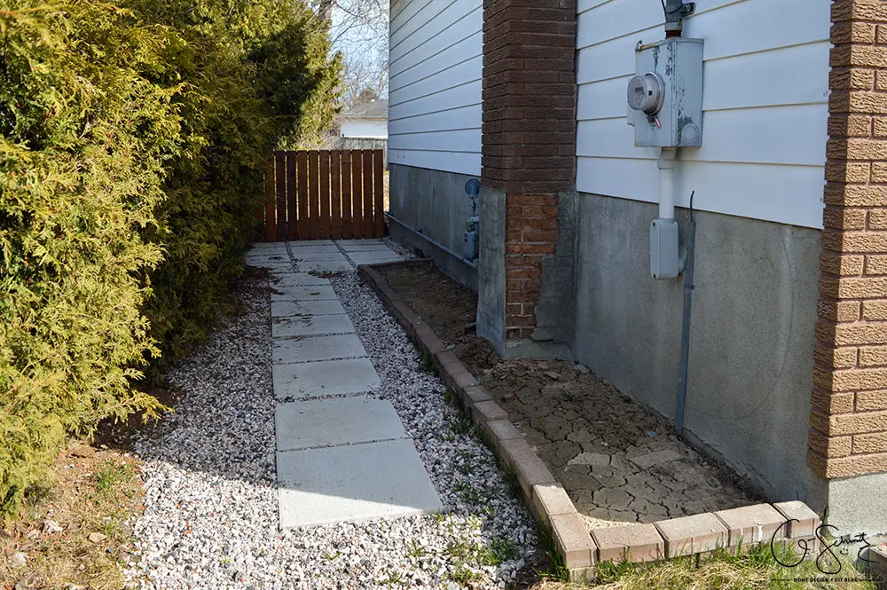 Let's look ahead to the summer outdoor plans I have for our yard this year, which mostly involve some much needed spring cleaning and maintenance!