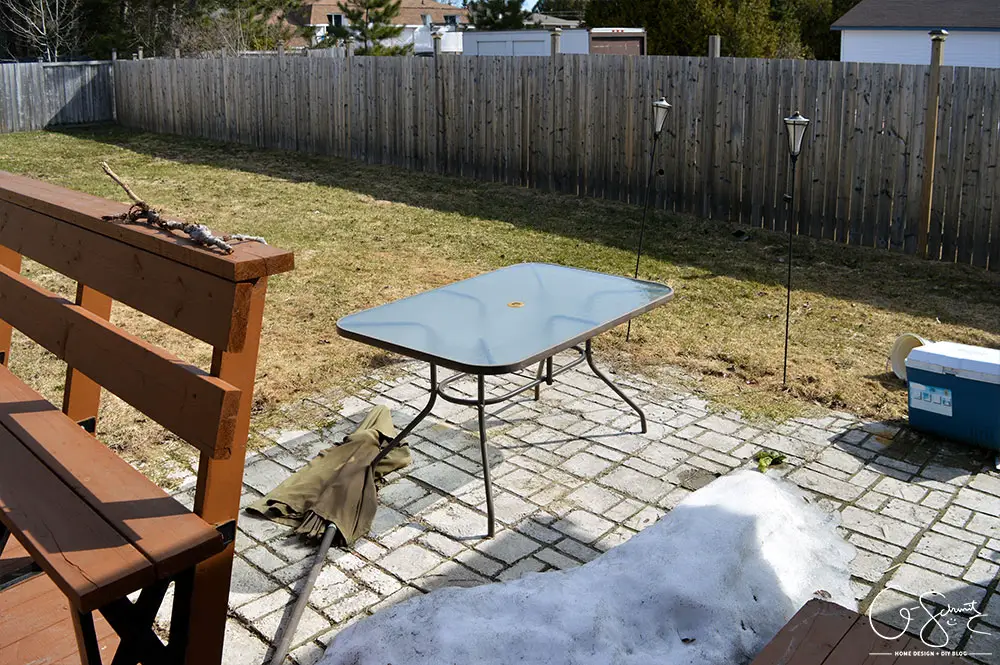 Let's look ahead to the summer outdoor plans I have for our yard this year, which mostly involve some much needed spring cleaning and maintenance!
