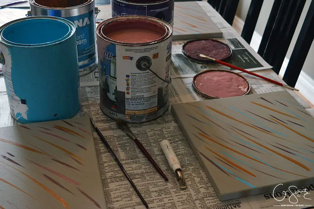 Have you ever painted your own artwork for your home? Anyone can create custom abstract paintings and you don't even have to be crafty! I'll show you how :)