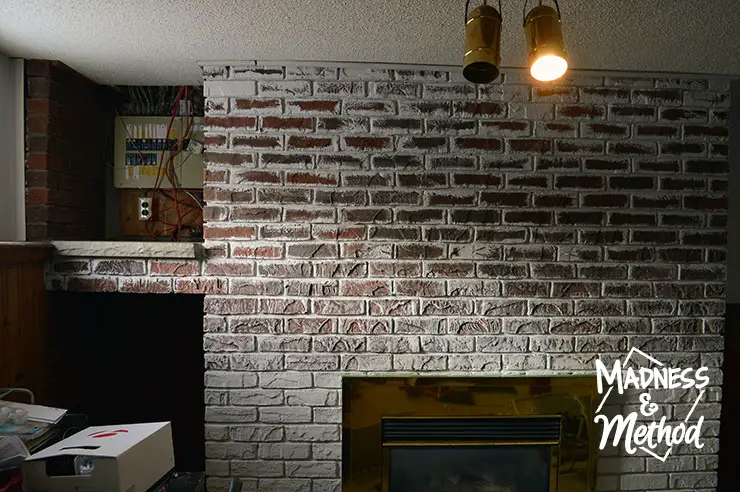 dry-brush-bricks-fireplace-makeover-07