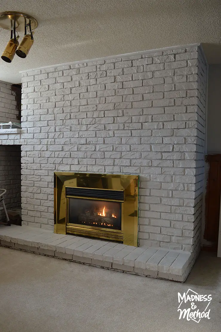 dry-brush-bricks-fireplace-makeover-08