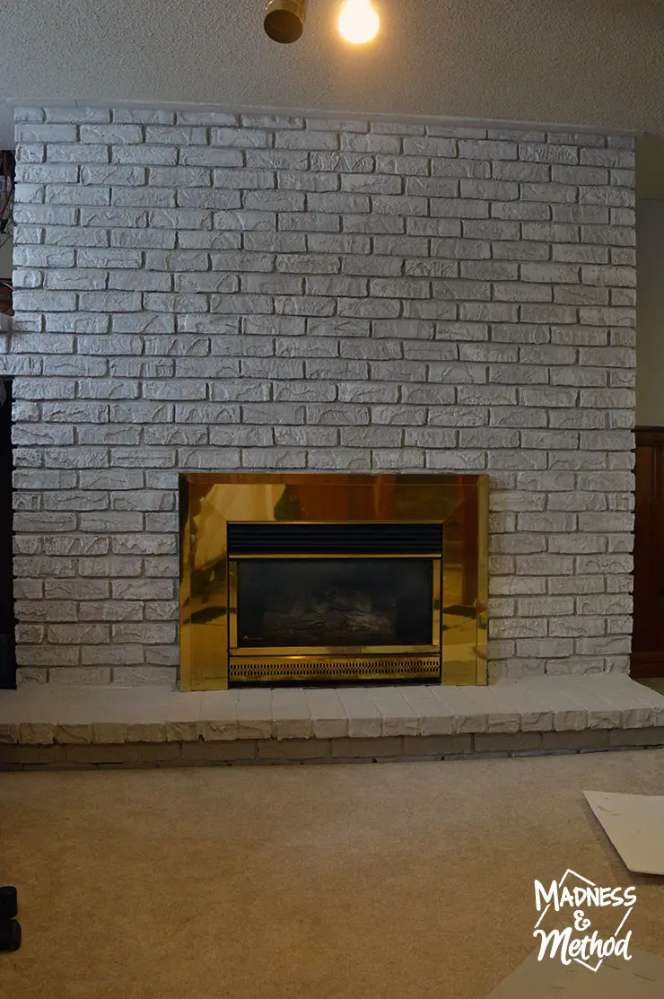 dry-brush-bricks-fireplace-makeover-11