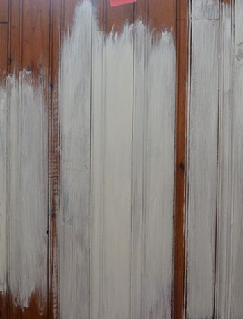 Do you want to update some panelling and are hoping it will be a quick and easy project? Maybe you painted some stained wood in the past, and went through the same headaches as I have. Hopefully this list of the best primers for panelling comes in handy for someone!