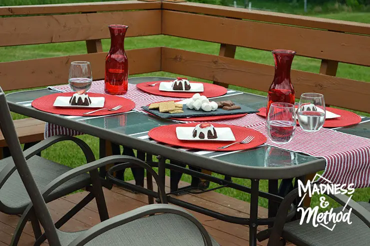 red-white-table-decor-08