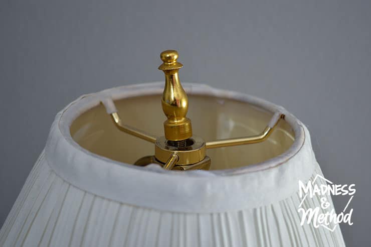 top of lamp with shade attachment