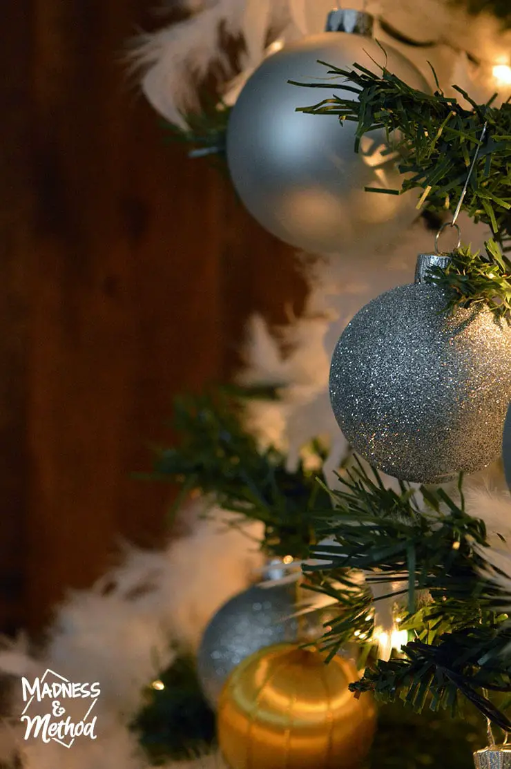 silver and gold christmas decor