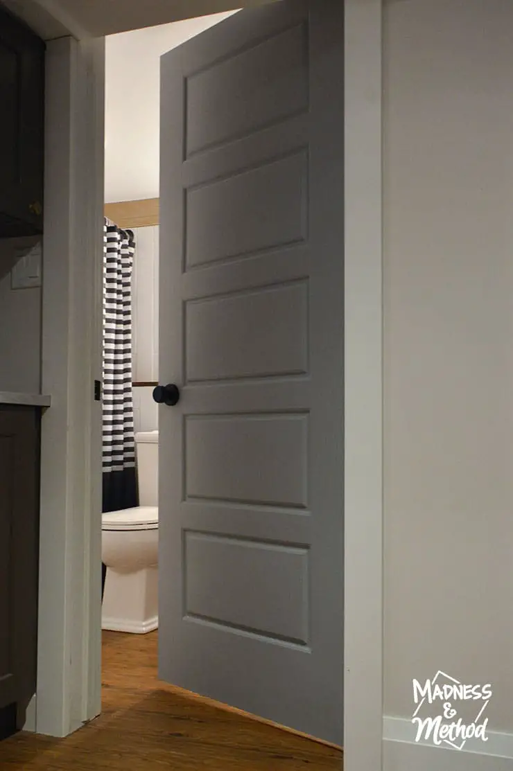 basement bathroom entry