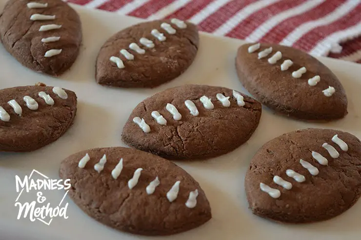 yummy game day football cookies