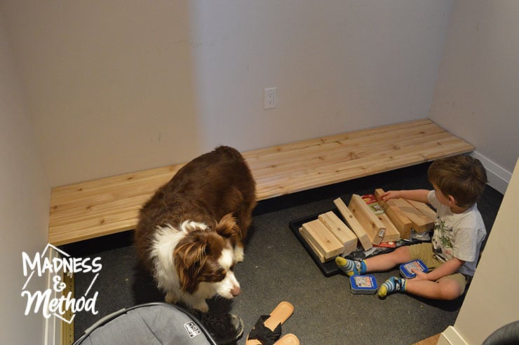 building a mudroom bench