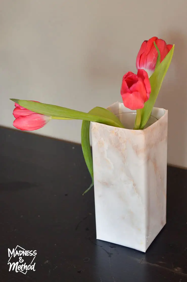 marble wallpaper vase