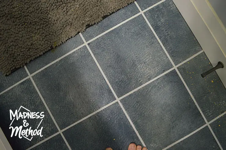 painted bathroom floors