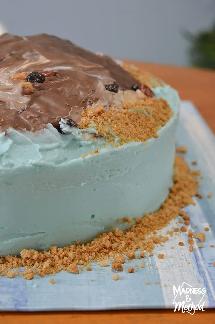 rocky beach cake