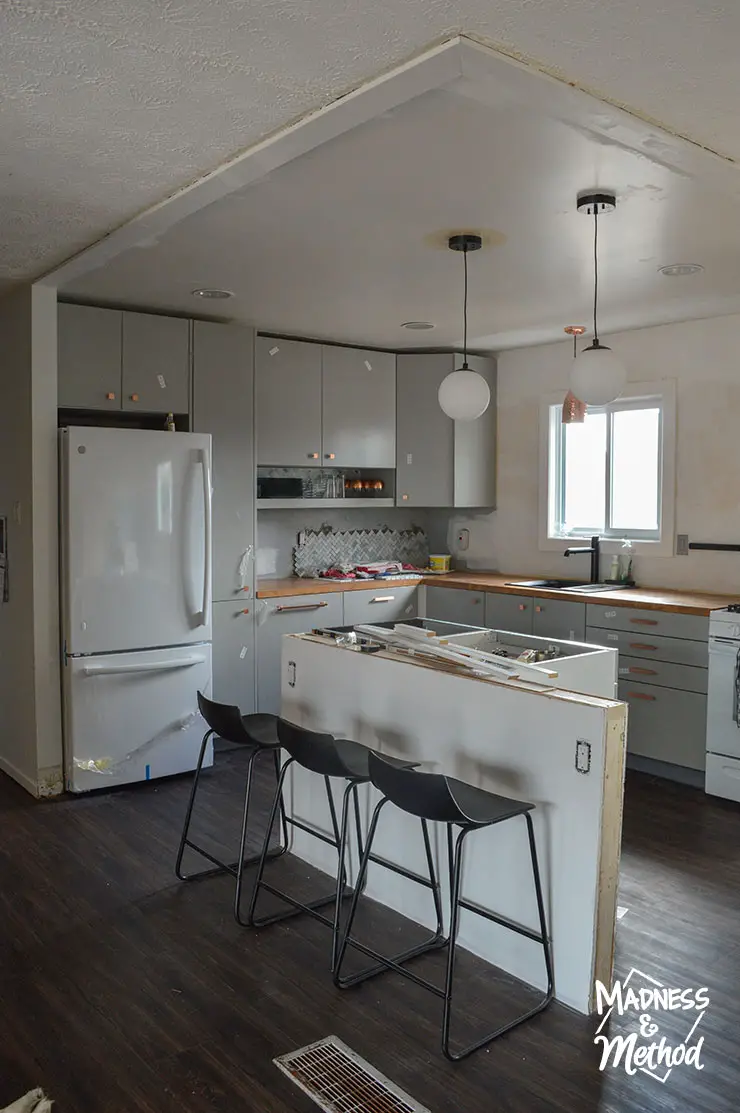 kitchen island without counters