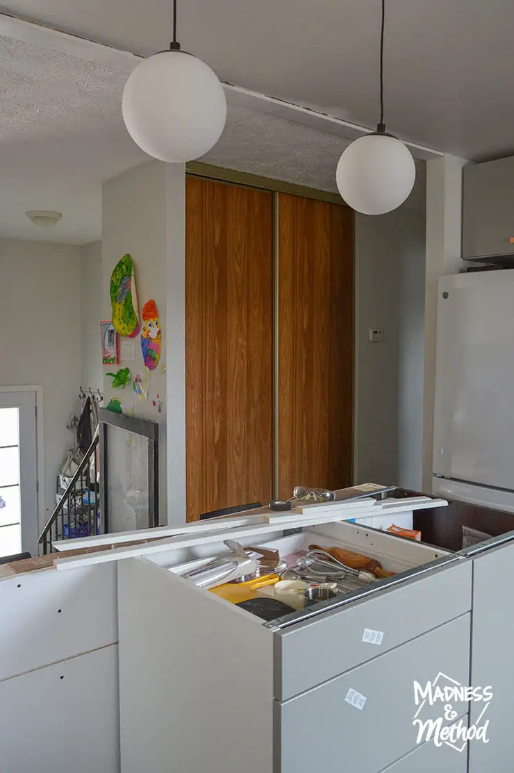 kitchen island without countertop