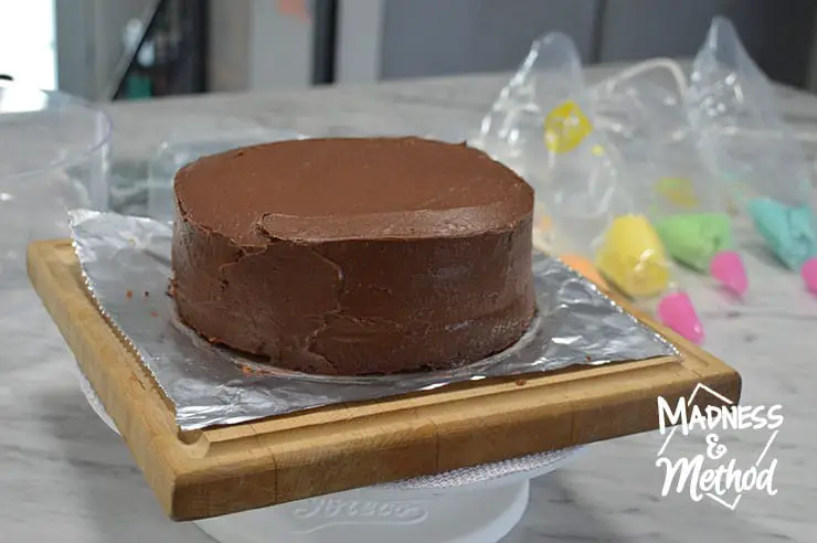 chocolate icing base layer
