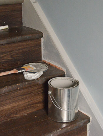 painting staircase trim