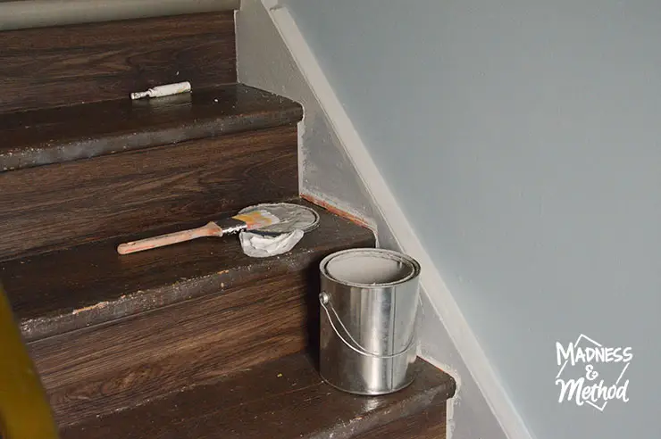 painting staircase trim