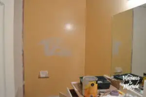 yellow bathroom walls