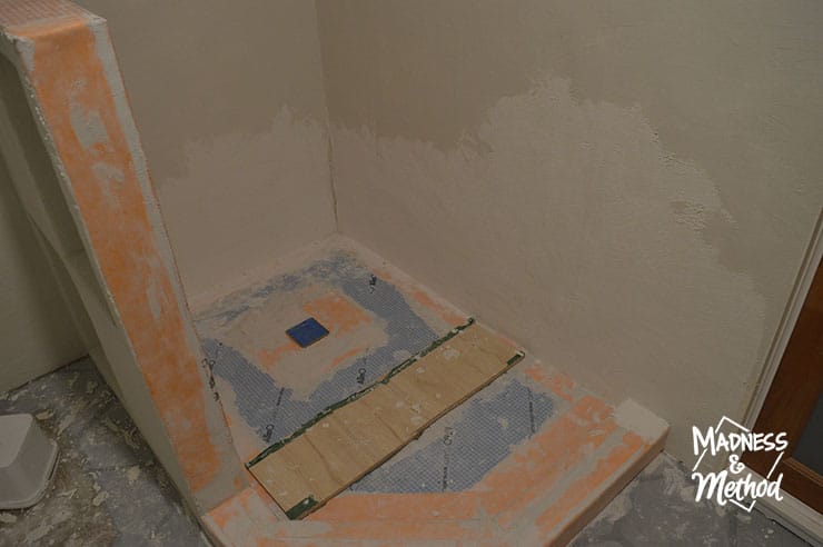 doing shower in microcement