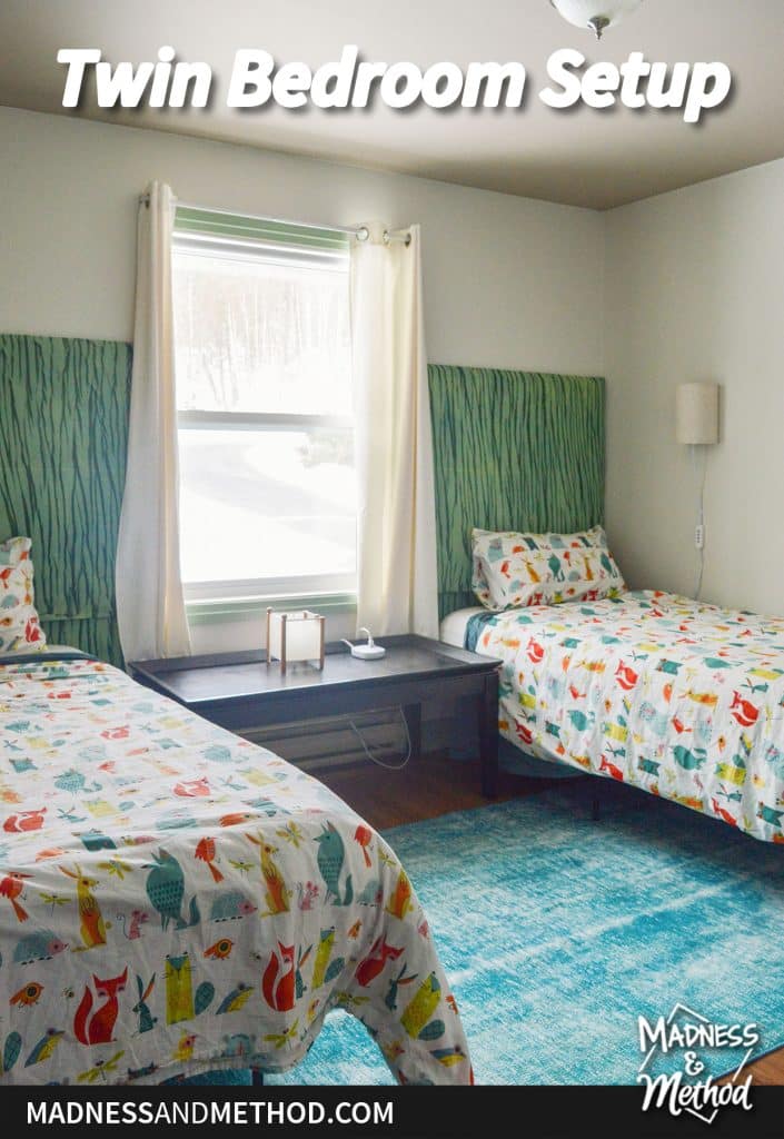 twin bedroom setup