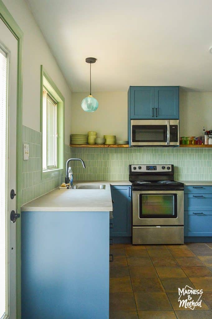 green backsplash in kitchen