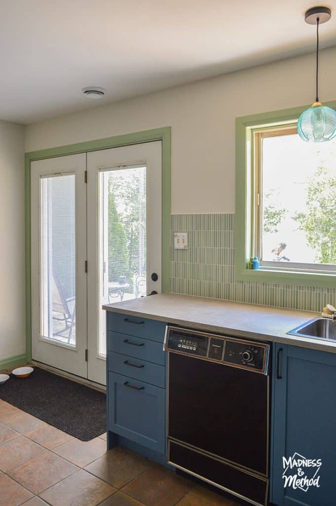 green trim with green backsplash